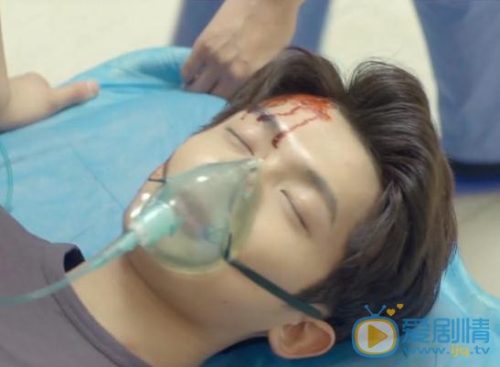 別那么驕傲沈熹喜歡何之洲嗎？何之洲為救沈熹死了嗎