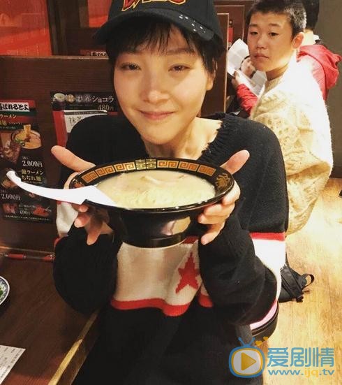 天乩之白蛇傳說冷凝是誰扮演的？冷凝扮演者何杜娟個人資料、寫真及生活照欣賞