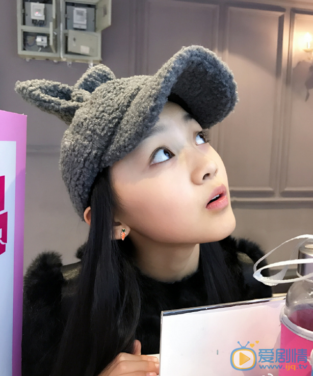 漂亮的李慧珍小時候的李慧珍是誰演的?曲芷含個人資料簡介