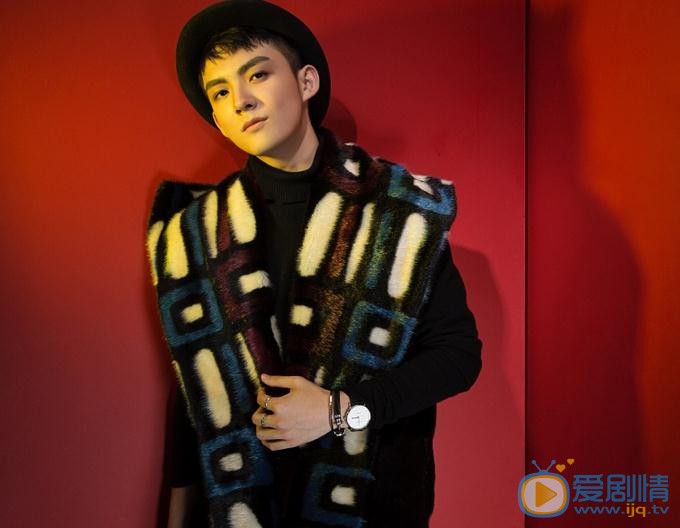 劉瑜峰個人資料簡介 劉瑜峰寫真