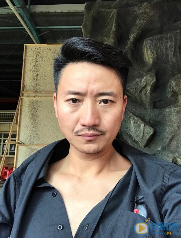 碧海雄心鄭子航是誰演的？鄭子航扮演者高峰個人資料及生活照欣賞