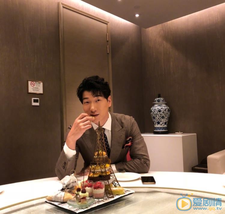 鳴鴻傳沈十五是誰演的？沈十五扮演者張亮個人資料、寫真及生活照欣賞