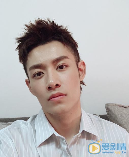 斗破蒼穹韓閒是誰演的?韓閒扮演者彭楚粵個人資料、寫真及生活照欣賞