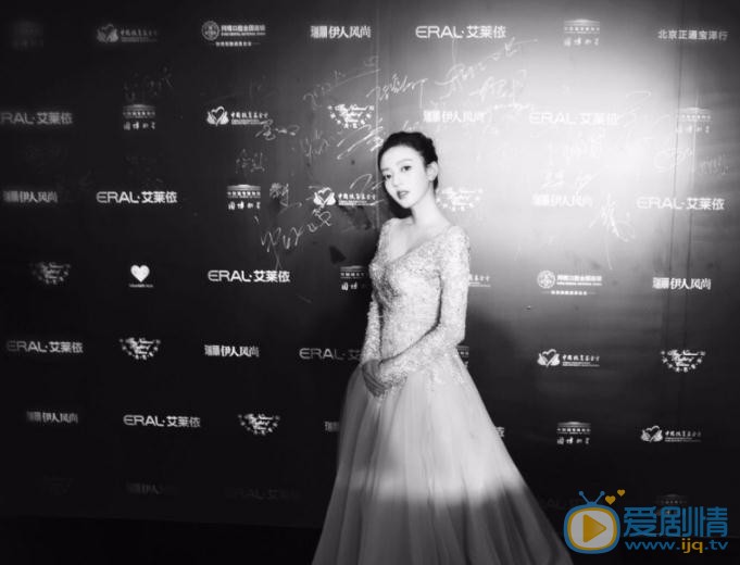 我站在橋上看風景江浴如是誰扮演的？江浴如扮演者何瑞賢個人資料、寫真及生活照欣賞