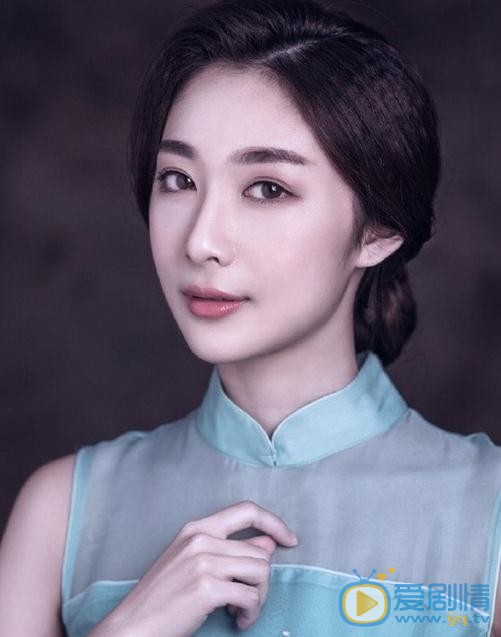 雙世寵妃曲盼兒是誰？雙世寵妃曲盼兒扮演者鍾祺個人資料、寫真及生活照欣賞