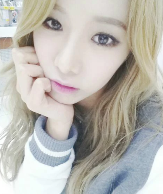 鄭有智  演藝經歷  寫真照