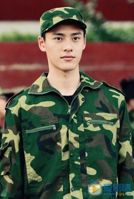 朱致靈個人資料簡介 朱致靈《同學兩億歲》據照