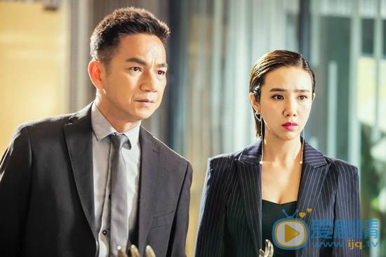 暹羅密碼是根據小說改編而成的嗎？改編自什麼小說？