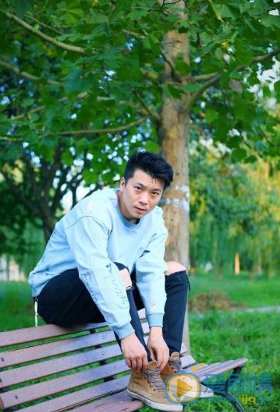 花兒與遠方湛濤是誰扮演的？湛濤扮演者王大奇個人資料、寫真及生活照欣賞