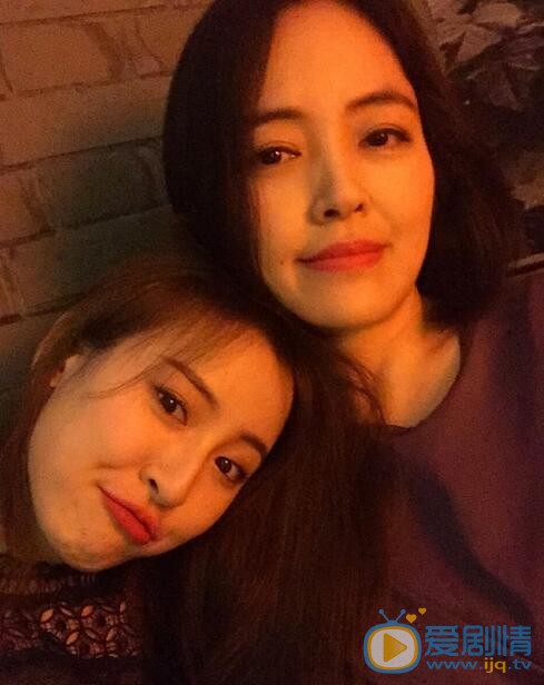 劉雪婧與母親美照 劉雪婧個人資料介紹