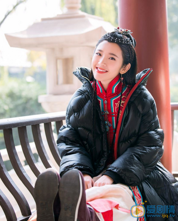  獨步天下東哥和海蘭珠是一個人嗎？