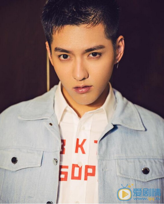 吳亦凡位居6月新浪明星榜榜首