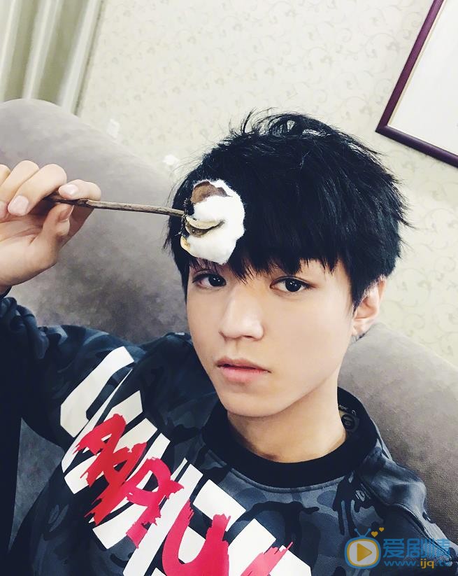 天坑鷹獵張保慶是誰演的？張保慶扮演者王俊凱個人資料、寫真及生活照欣賞