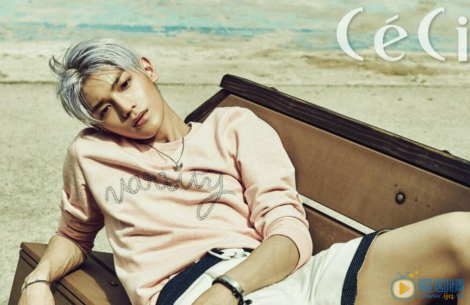 李泰容個人資料簡介 李泰容寫真照片