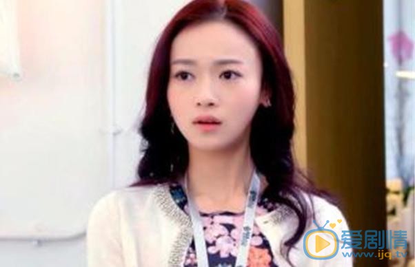 吳謹言整容了嗎?吳謹言整容前後照片對比