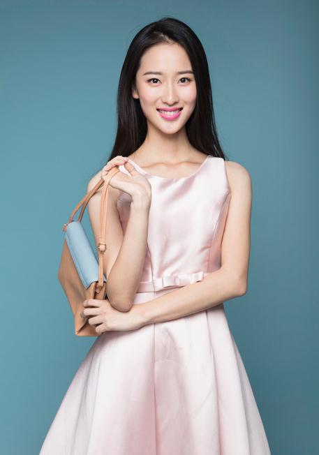 何雨虹個人資料簡介 何雨虹寫真