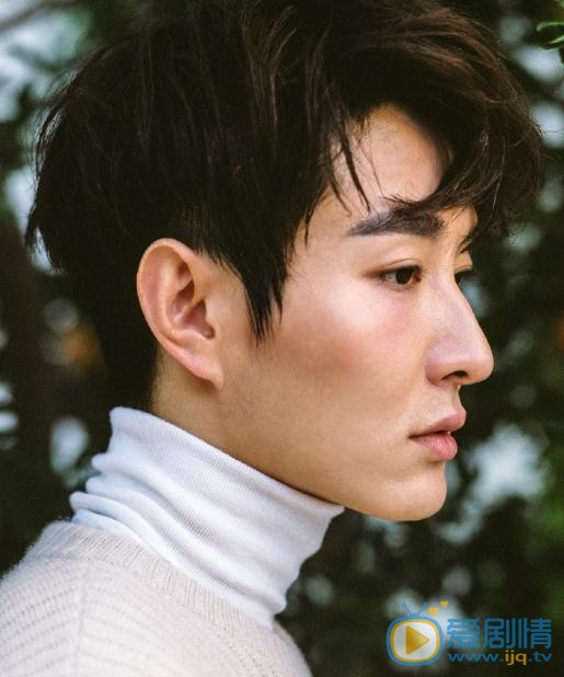 繭鎮奇緣夏冰是誰演的？繭鎮奇緣夏冰扮演者李昕亮個人資料、寫真及生活照欣賞