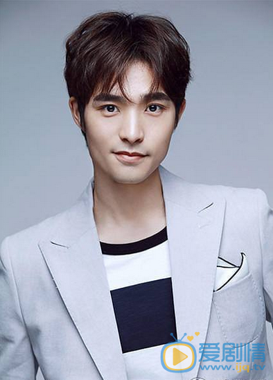 一粒紅塵顧毅然是誰演的?顧毅然扮演者李思陽個人資料及寫真照欣賞