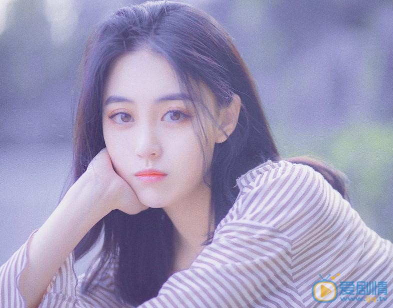 劉因然個人資料簡介 劉因然寫真