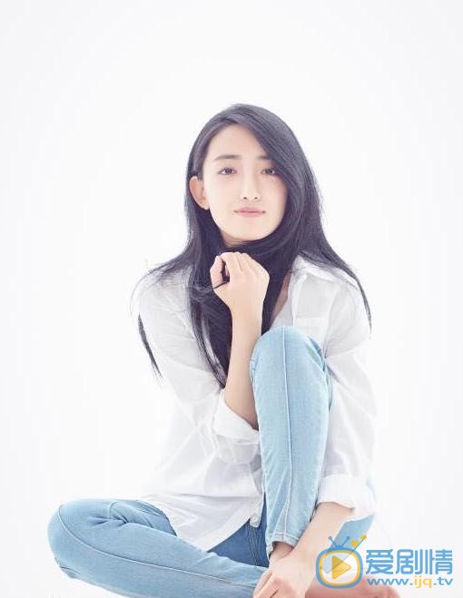 曲凌子個人資料簡介 曲凌子寫真