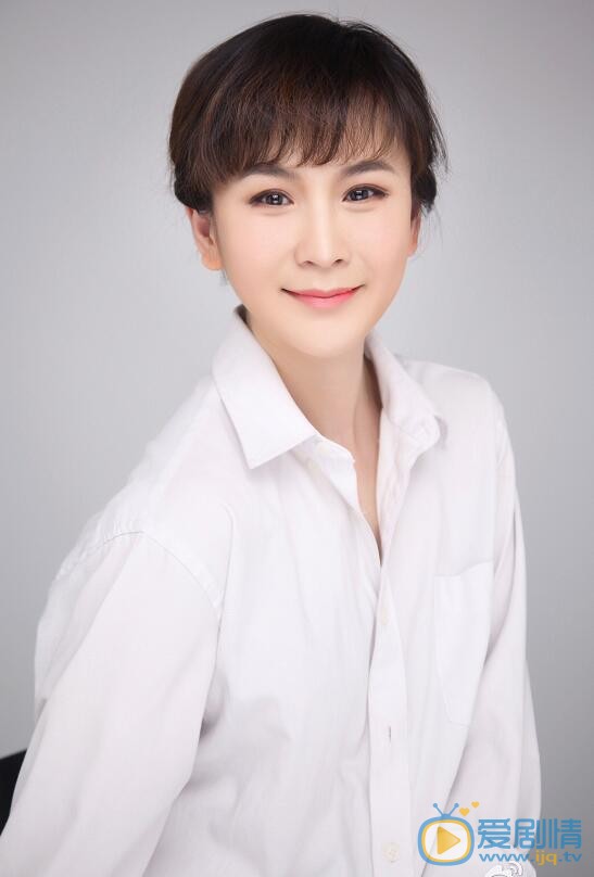 洛葳個人資料簡介 洛葳個人經歷及家庭背景介紹 洛葳寫真圖片照