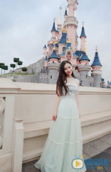 火王之破曉之戰醒秋是誰演的？醒秋扮演者張維娜個人資料、寫真及生活照欣賞