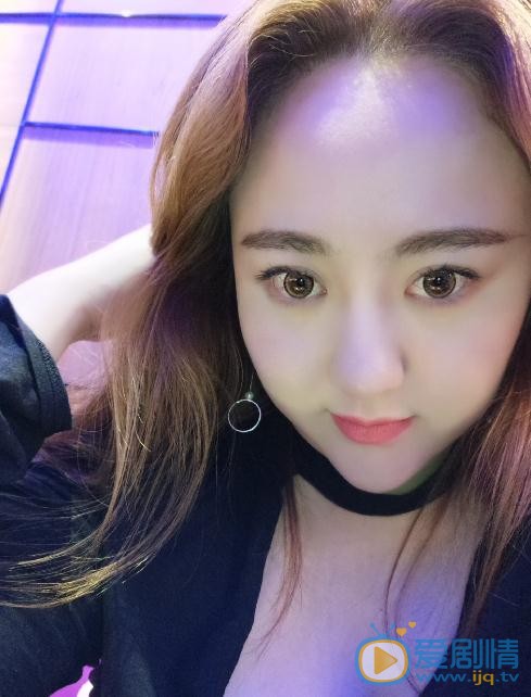 歸去來綠卡是誰演的?綠卡扮演者馬程程個人資料、寫真及生活照欣賞