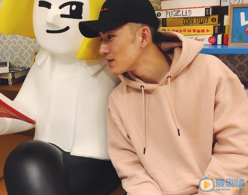 幕後之王凱文是誰扮演的？幕後之王凱文扮演者鄔立朋個人資料、寫真生活照