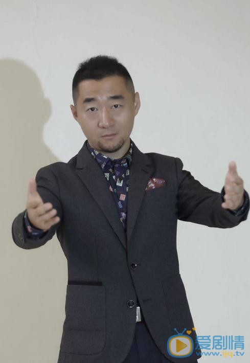 楚喬傳左寶倉是誰演的？楚喬傳左寶倉扮演者王春元個人資料、寫真及生活照