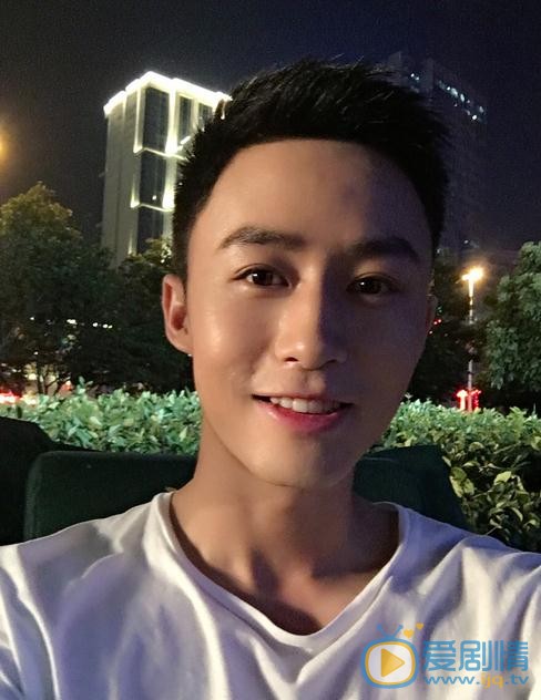 擇天記餘人是誰演的？餘人扮演者付嘉個人資料介紹