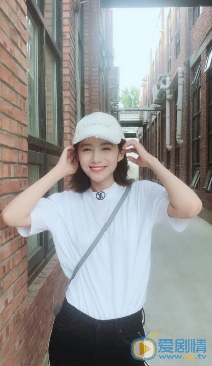 鳴鴻傳妖后明珠是誰演的？妖后明珠扮演者吳優個人資料、寫真及生活照欣賞