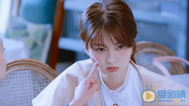 我不能戀愛的女朋友遲信喜歡誰？最後和誰在一起？