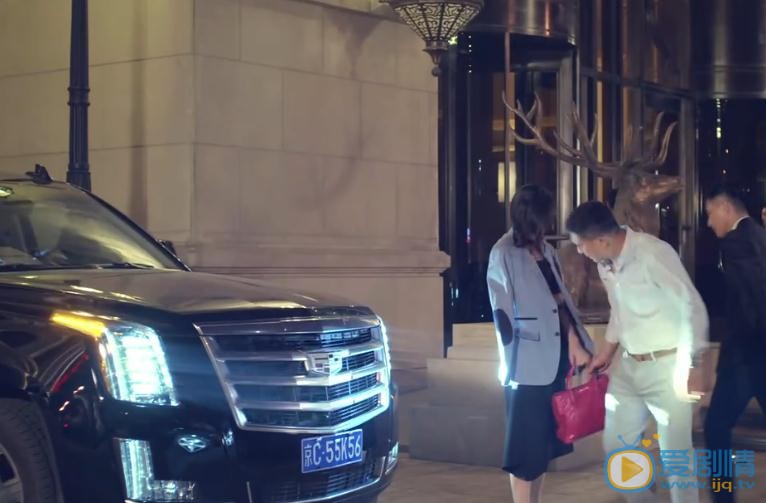 我的體育老師趙嶺開的車是什麼牌的?趙嶺開的車價錢及牌子介紹