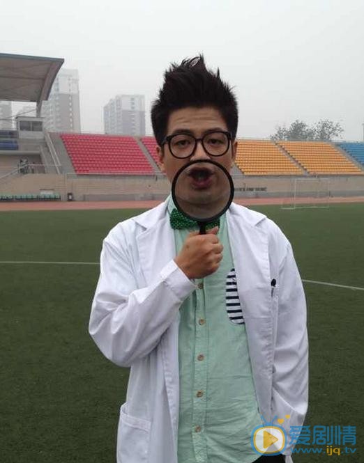 黃晉琨個人資料簡介 黃晉琨綜藝主持人照