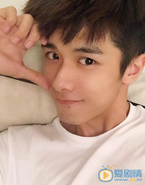 美人為餡穆方城（M）是誰扮演的？穆方城（M）扮演者趙弈欽個人資料、寫真及生活照欣賞