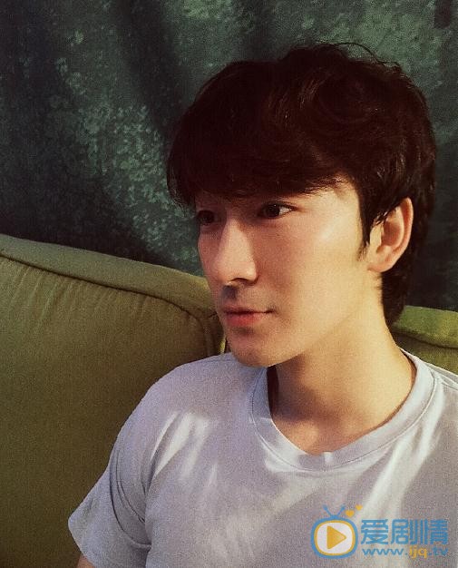 凡人的品格袁寶是誰演的？袁寶扮演者鄭家彬個人資料、寫真及生活照欣賞