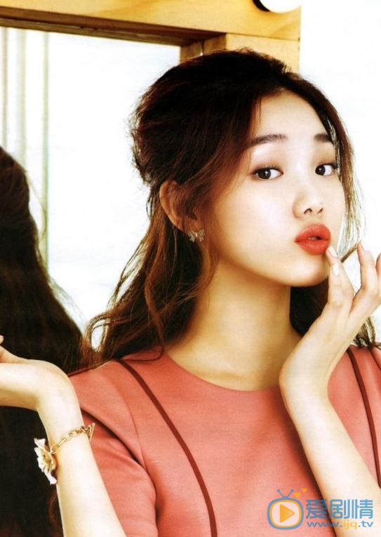 《舉重妖精金福珠》金福珠是是誰扮演的？金福珠扮演者李聖經個人資料、寫真及生活照欣賞