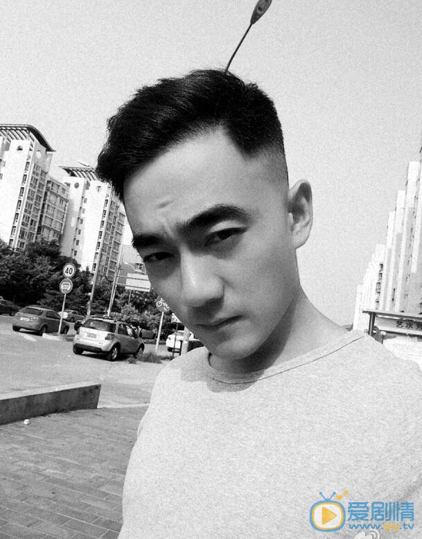  秋收起義周恩來是誰演的？周恩來扮演者夏德俊個人資料及生活寫真照欣賞