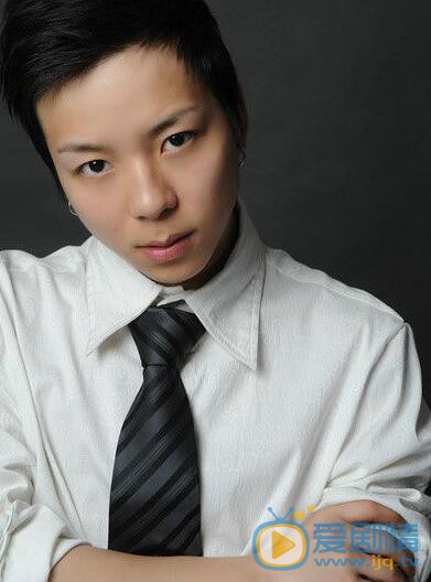 黃景行寫真 黃景行個人資料及家庭背景