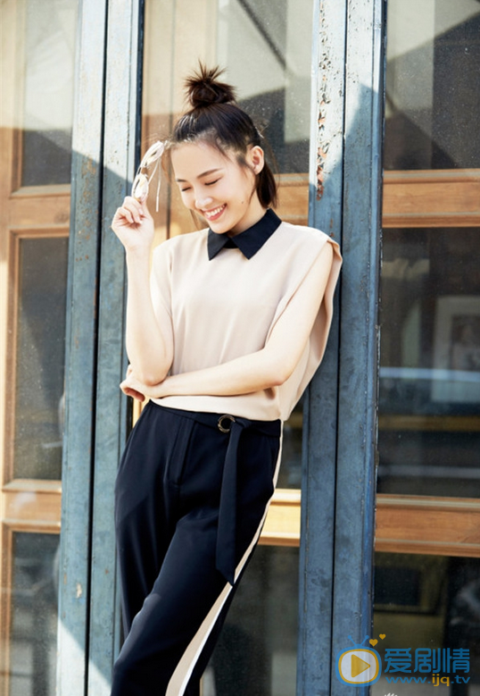  我的前半生薇薇安是誰演的？薇薇安扮演者鄭羅茜個人資料及寫真生活照欣賞