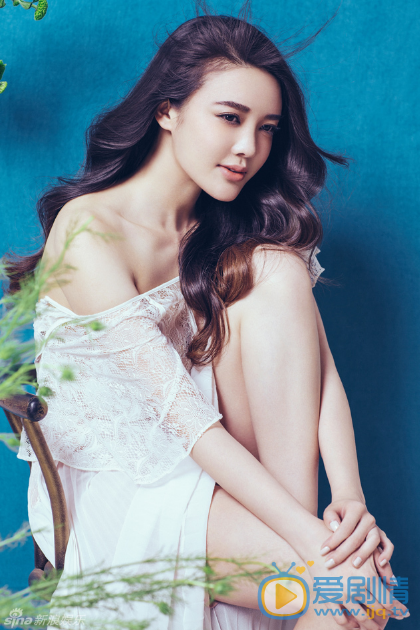  一粒紅塵林薇薇是誰演的？林薇薇扮演者張璇個人資料及生活寫真照欣賞