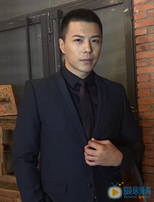 警花與警犬之再上征程顧依依是誰演的？顧依依扮演者李晨熙個人資料、寫真及生活照欣賞