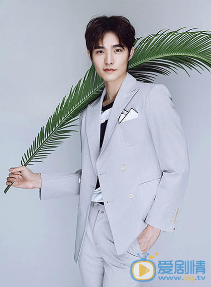 一粒紅塵顧毅然是誰演的？顧毅然扮演者李思陽個人資料及寫真照欣賞