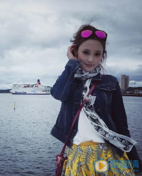 巴清傳巴七芙是誰？巴七芙扮演者彭小苒個人資料、寫真及生活照欣賞