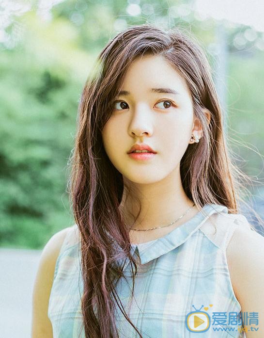 鳳囚凰馬雪雲是誰扮演的？馬雪雲扮演者趙露思個人資料、寫真及生活照欣賞