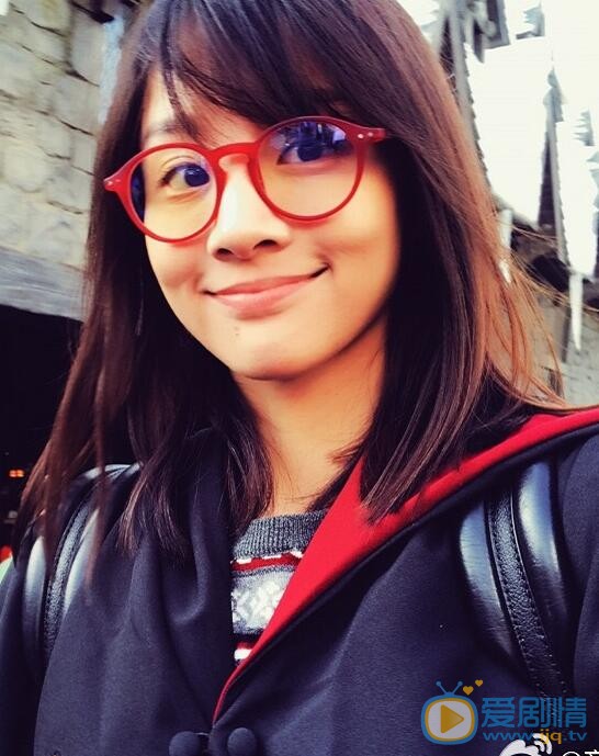  獵場賈衣玫是誰演的？賈衣玫扮演者章齡之個人資料簡介及生活寫真照欣賞