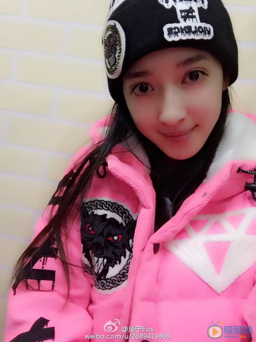 檸檬初上童丹扮演者康寧寫真及生活照欣賞