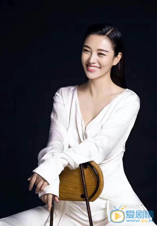  我們的愛李夢竹是誰演的？李夢竹扮演者鄭清文個人資料及生活寫真照欣賞