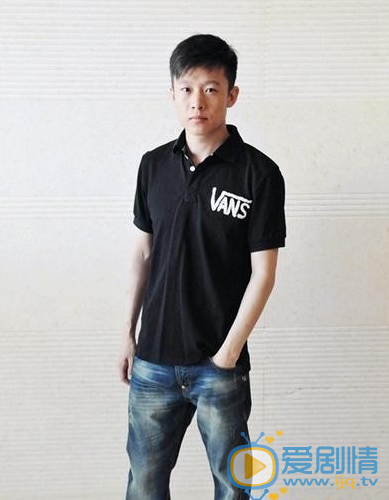 政委中羅延安是誰演的？羅延安扮演者柯伯龍個人資料簡介