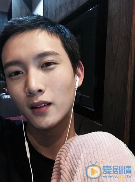 雙世寵妃2流觴是誰演的？流觴扮演者陳宥維個人資料、寫真及生活照欣賞